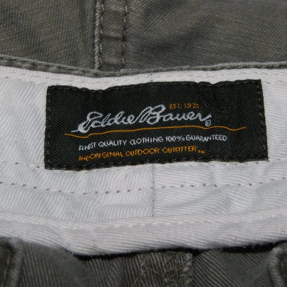 Eddie Bauer Mens 36 Khaki Green Cotton Cargo Shorts - Picture 2 of 13